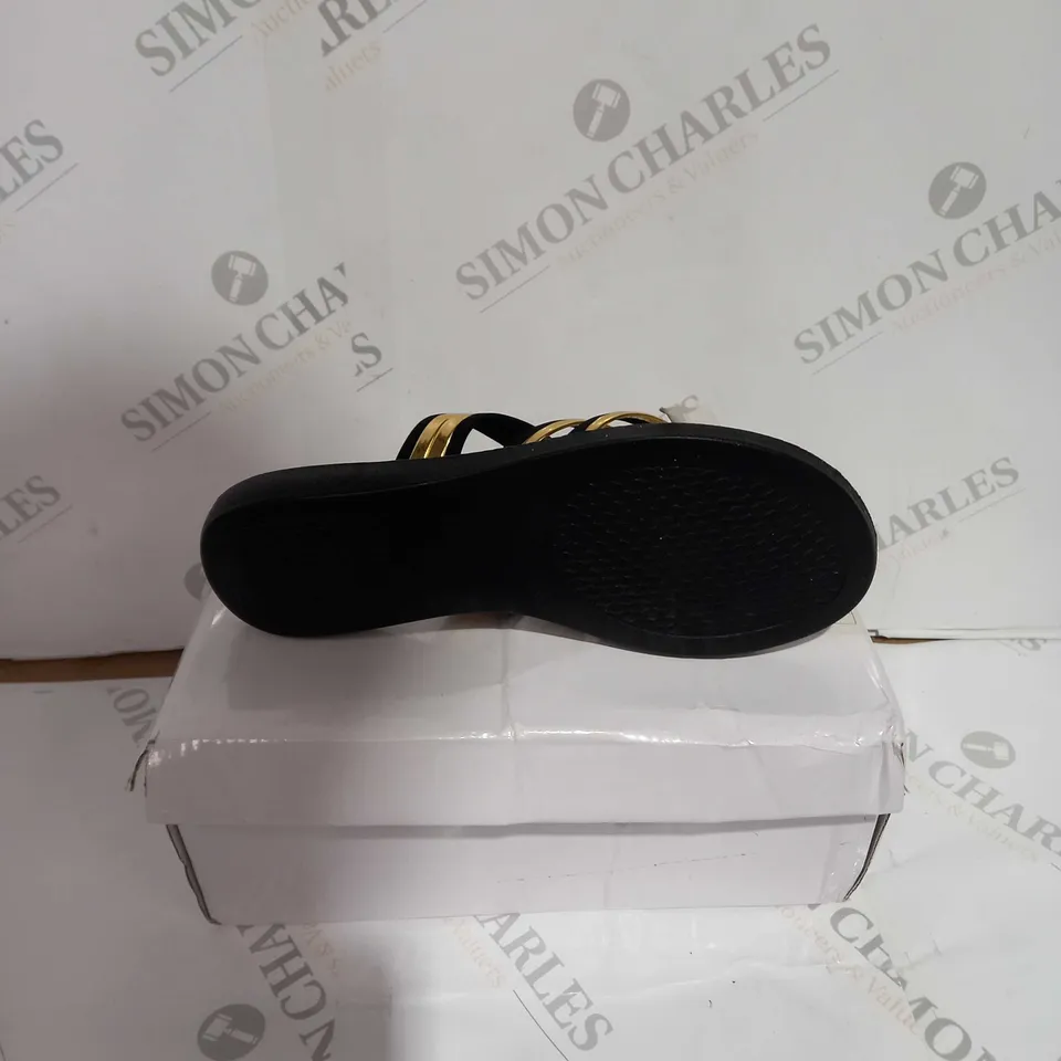 BOXED PAIR OF BLACK/GOLD SANDALS SIZE 42