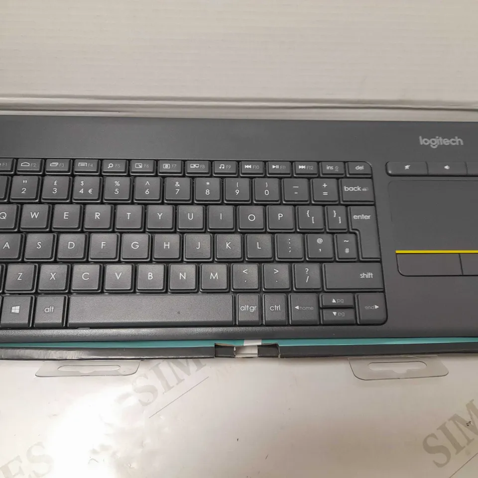 LOGITECH K400 PLUS TV KEYBOARD