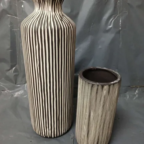 SET OF 2 STRIPED VASES