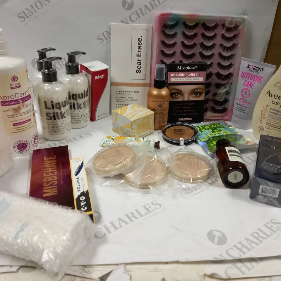 LOT OF ASSORTED HEALTH AND BEAUTY ITEMS APPROX. 30 ITEMS 