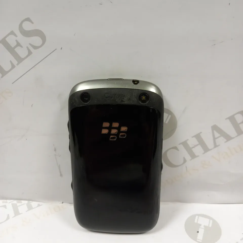 BLACKBERRY CURVE MOBILE PHONE 