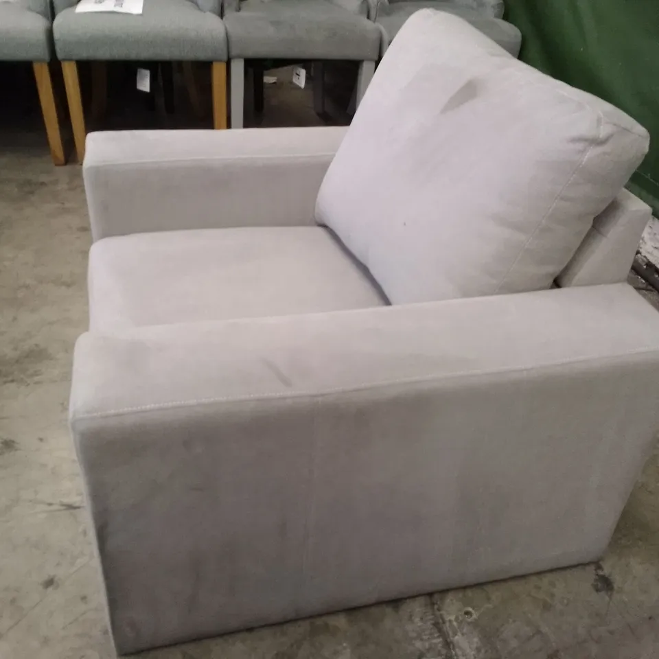 QUALITY DESIGNER ARMCHAIR - LIGHT GREY FABRIC