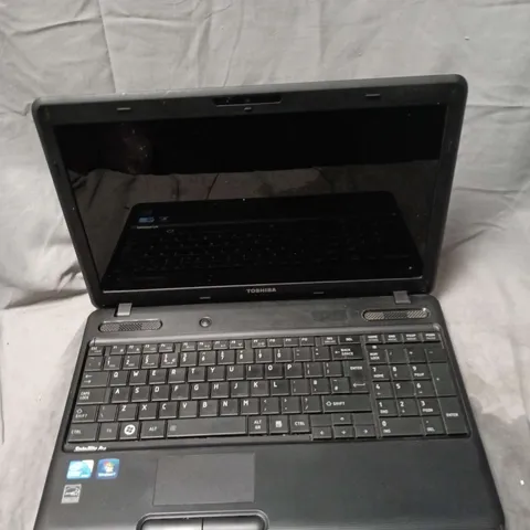 TOSHIBA SATELLITE C660-1LR LAPTOP