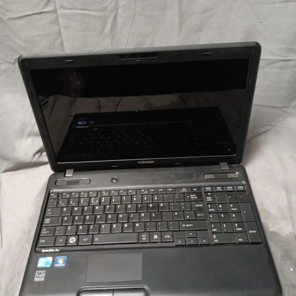 TOSHIBA SATELLITE C660-1LR LAPTOP 