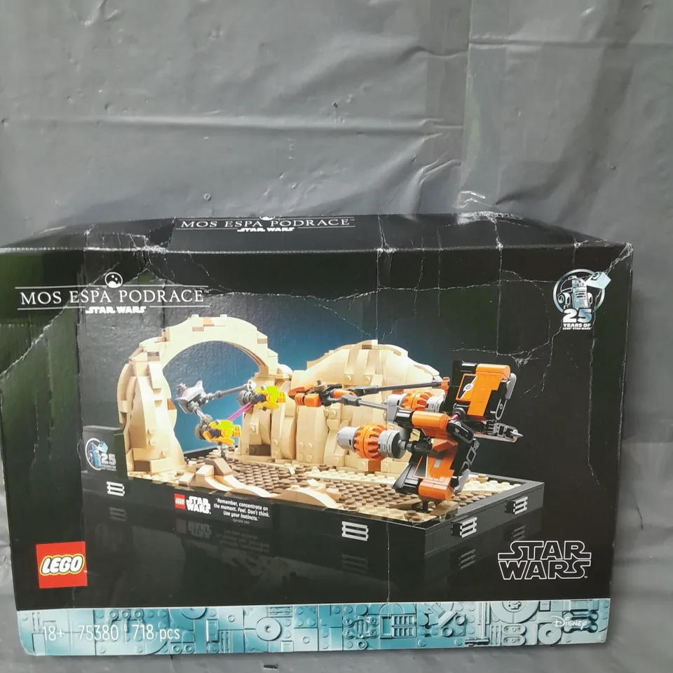 LEGO STAR WARS MOS ESPA PODRACE 75380