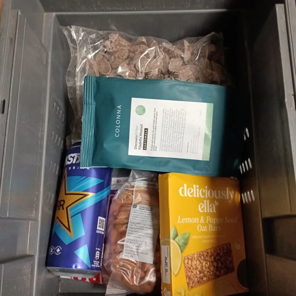 APPROXIMATELY 12 ASSORTED FOOD AND DRINKS ITEMS TO INCLUDE - TONY'S MILK CHOCOLATE BAR, SIMPLY COOK RECIPE KIT, ROCKSTAR ENERGY DRINK BLUEBERRY POMEGRANTE FLAVOUR ETC 