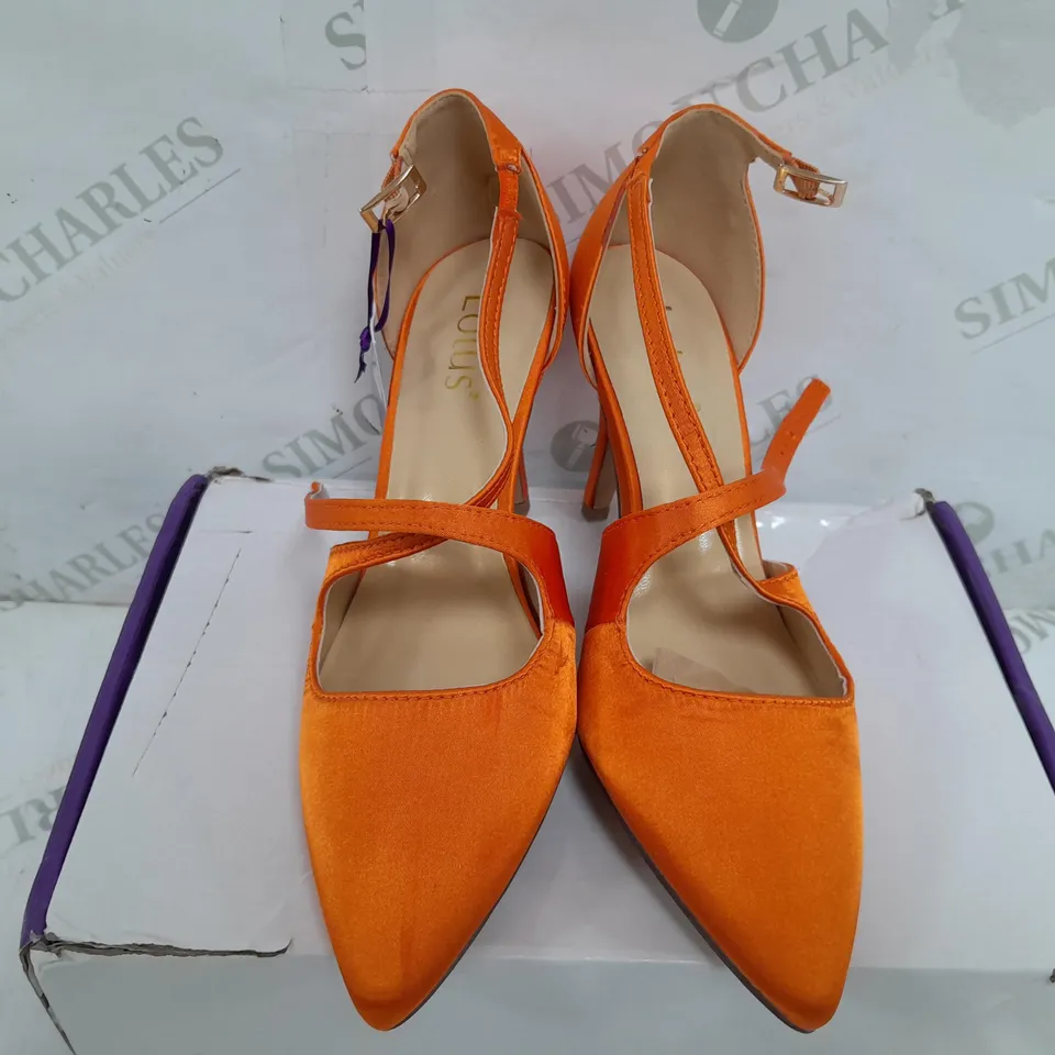 BOXED PAIR OF LOTUS PINTED TOE HEELS IN ORANGE SATIN - UK 5