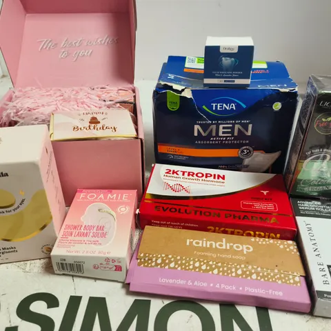 APPROX 12 ASSORTED BEAUTY PRODUCTS TO INCLUDE GRACE&STELLA EYE MASKS, RAINDROP HAND SOAP, BARE ANATOMY HAIR GROWTH SERUM, ETC