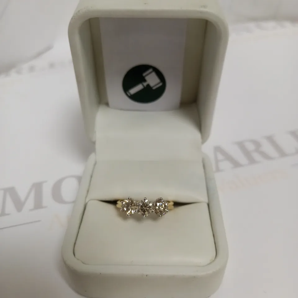 DESIGNER 18CT GOLD THREE STONE TRILOGY RING SET WITH DIAMONDS WEIGHING +-1.55CT