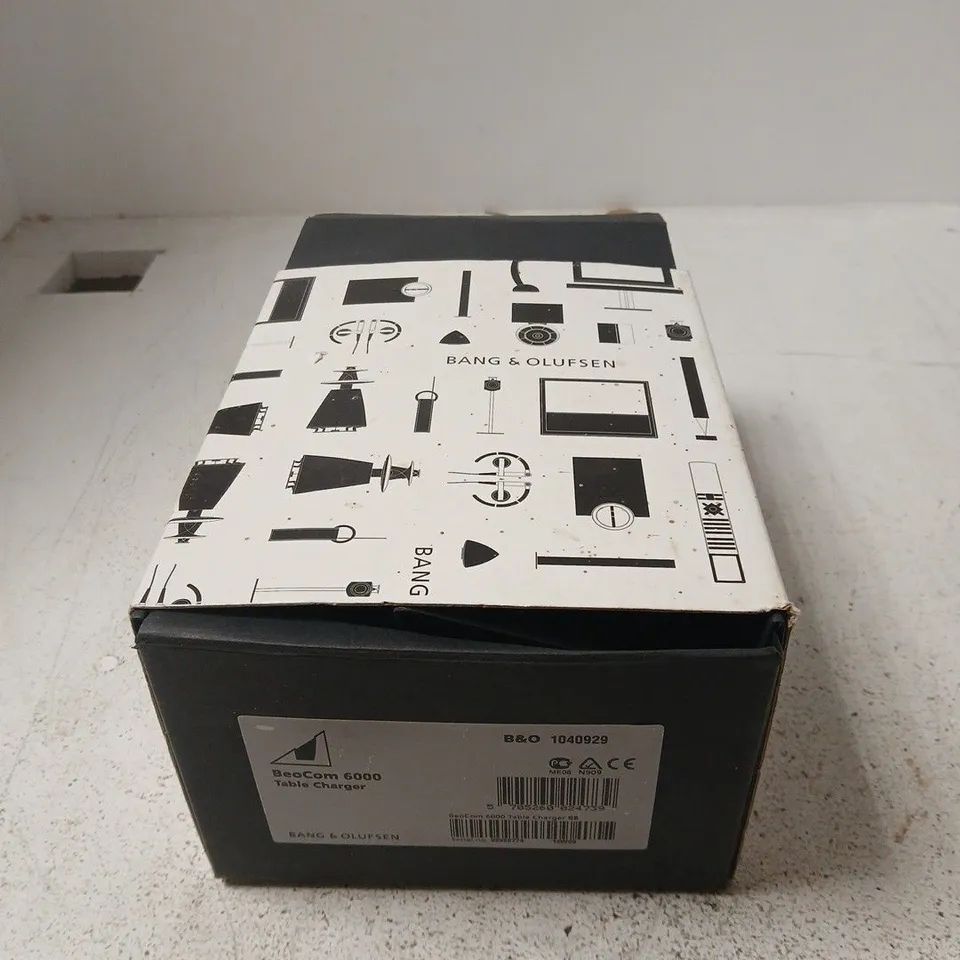 BANG & OLUFSEN BEOCOM 6000 TABLE CHARGER – BOXED