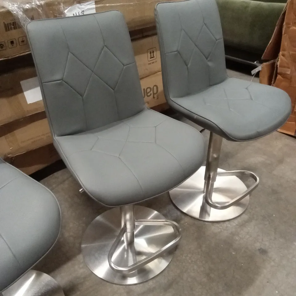 SET OF 2 DANETTI GREY LEATHER BARSTOOLS 