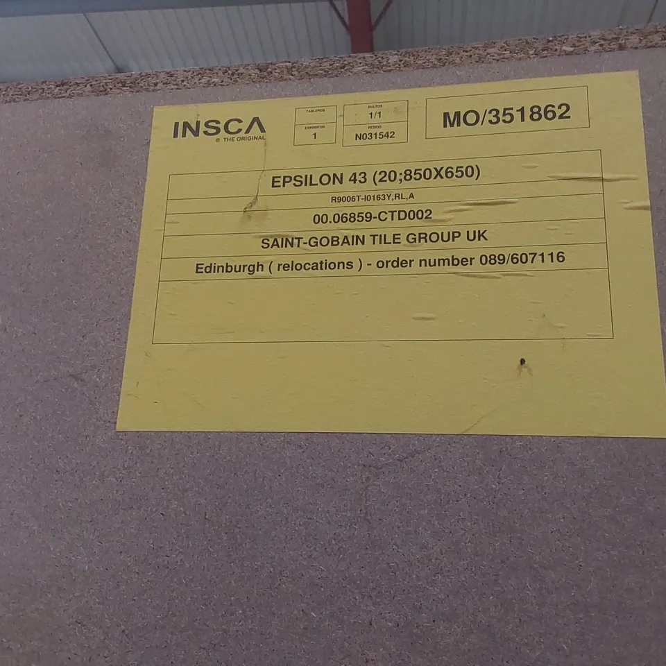 PALLET CONTAINING COMMERCIAL DISPLAY UNIT PARTS