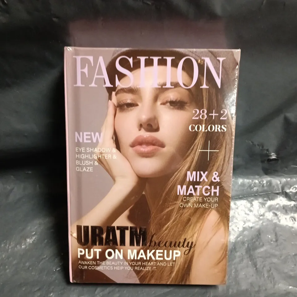 SEALED FASHION URATM BEAUTY PUT ONMAKEUP EYE SHADOW AND HIGHLIGHTER