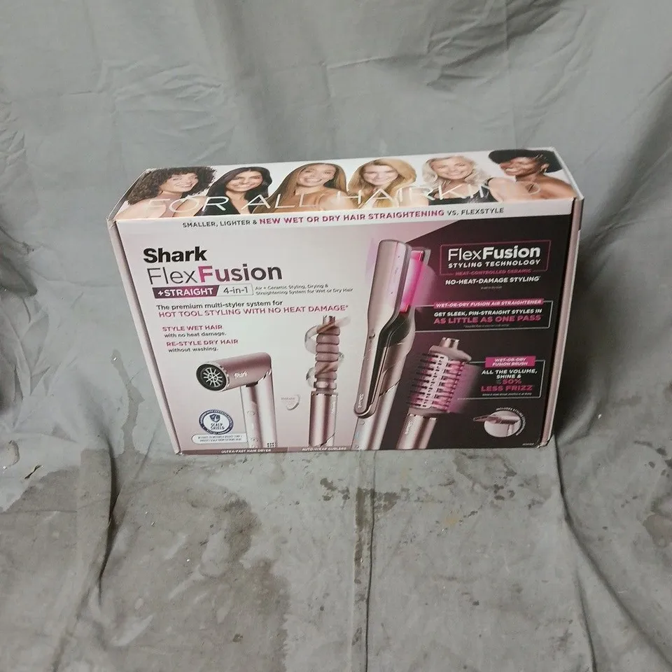 SHARK FLEX FUSION STRAIGHT 4 IN 1