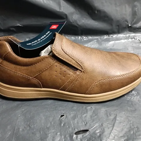 COTTON TRADERS CASULA SLIP ON SHOES IN DARK WALNUT - UK 7