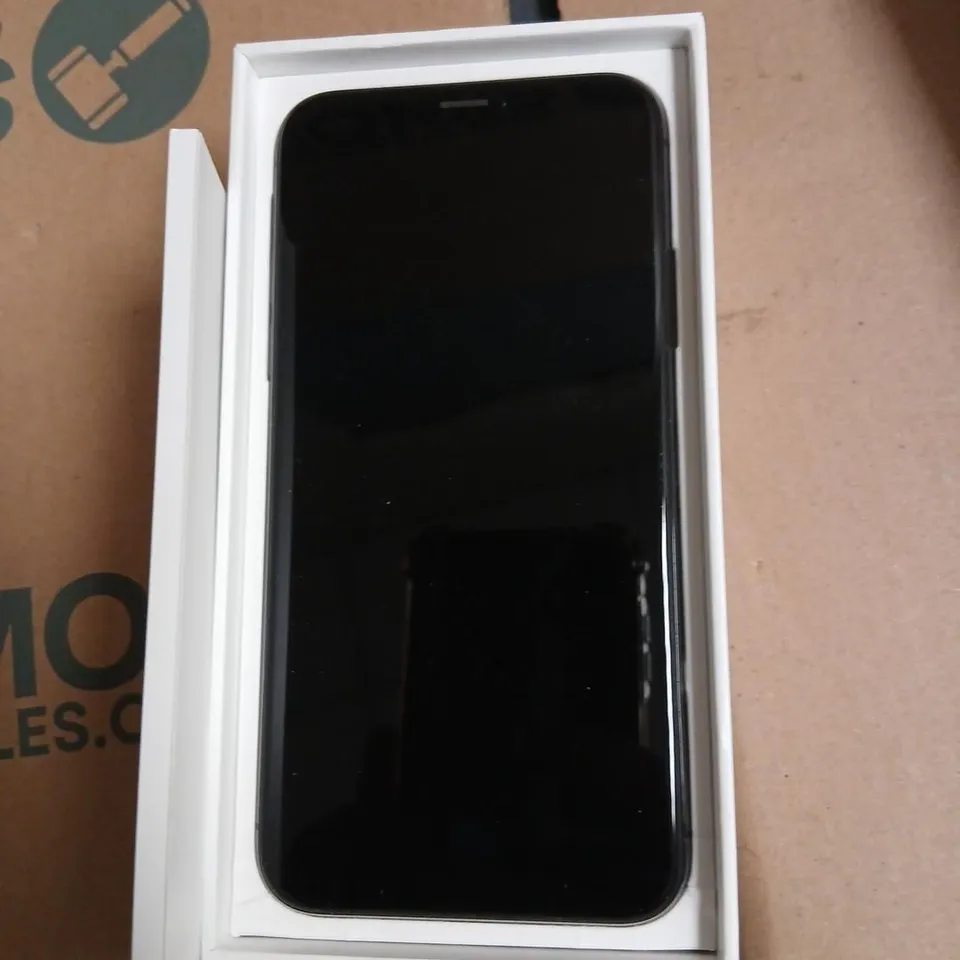 APPLE IPHONE XS SPACE GRAY 64GB – BOXED