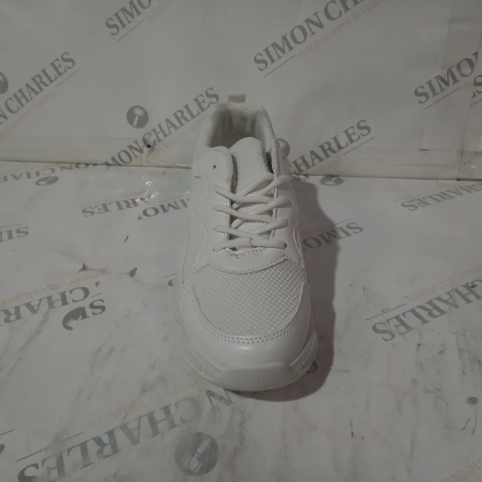 PLT WHITE TRAINERS SIZE 5