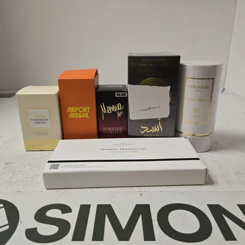 TOTE OF APPROXIMATELY 20 ASSORTED FRAGRANCE ITEMS TO INCLUDE AIRPORT ARRIVAL, SCENT RESERVE WOMENS DISCOVERY SET, FOREVER FAMOUS, TODAY TOMORROW ALWAYS ETC