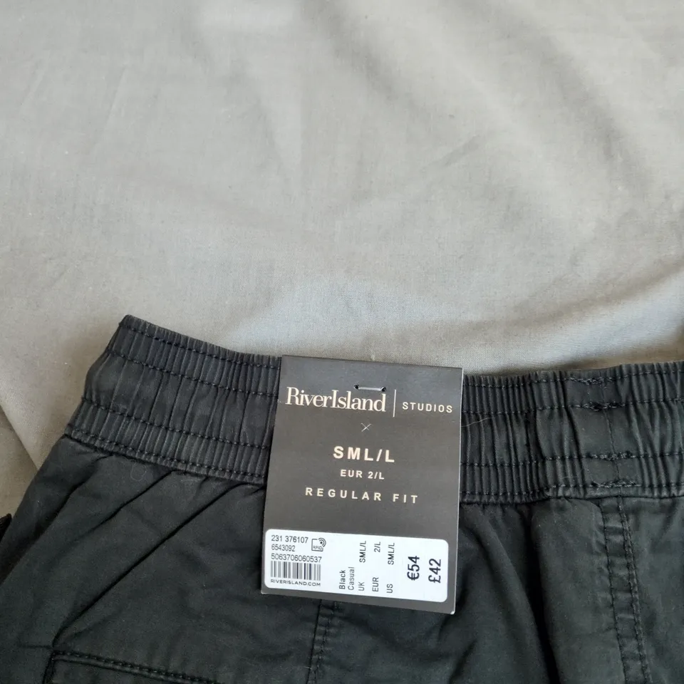 RIVER ISLAND STUDIOS CARGO PANTS – BLACK, REGULAR FIT, SIZE S/M/L (UK) (VERIFY SIZE)