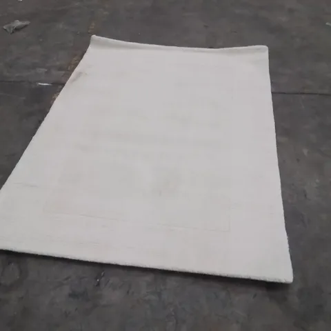 QUALITY DESIGNER AREA RUG - APPROXIMATELY 170X120CM