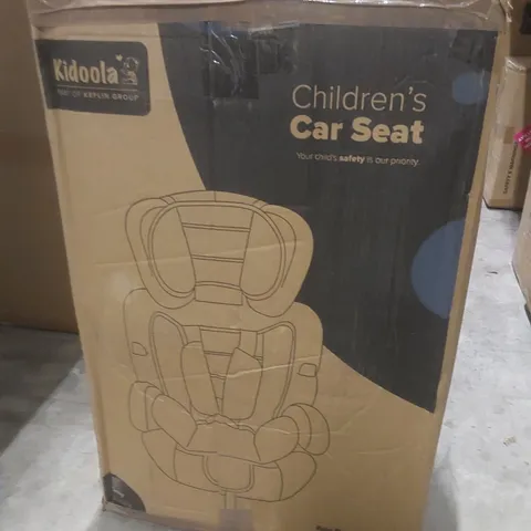 BOXED KIDOOLA CAR SEAT - GREY & BLACK