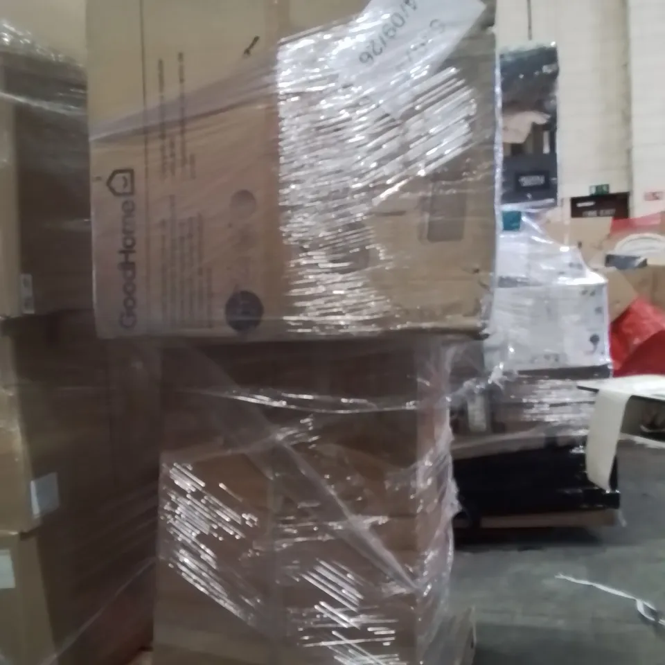 PALLET OF INCOMPLETE GARDEN FURNITURE