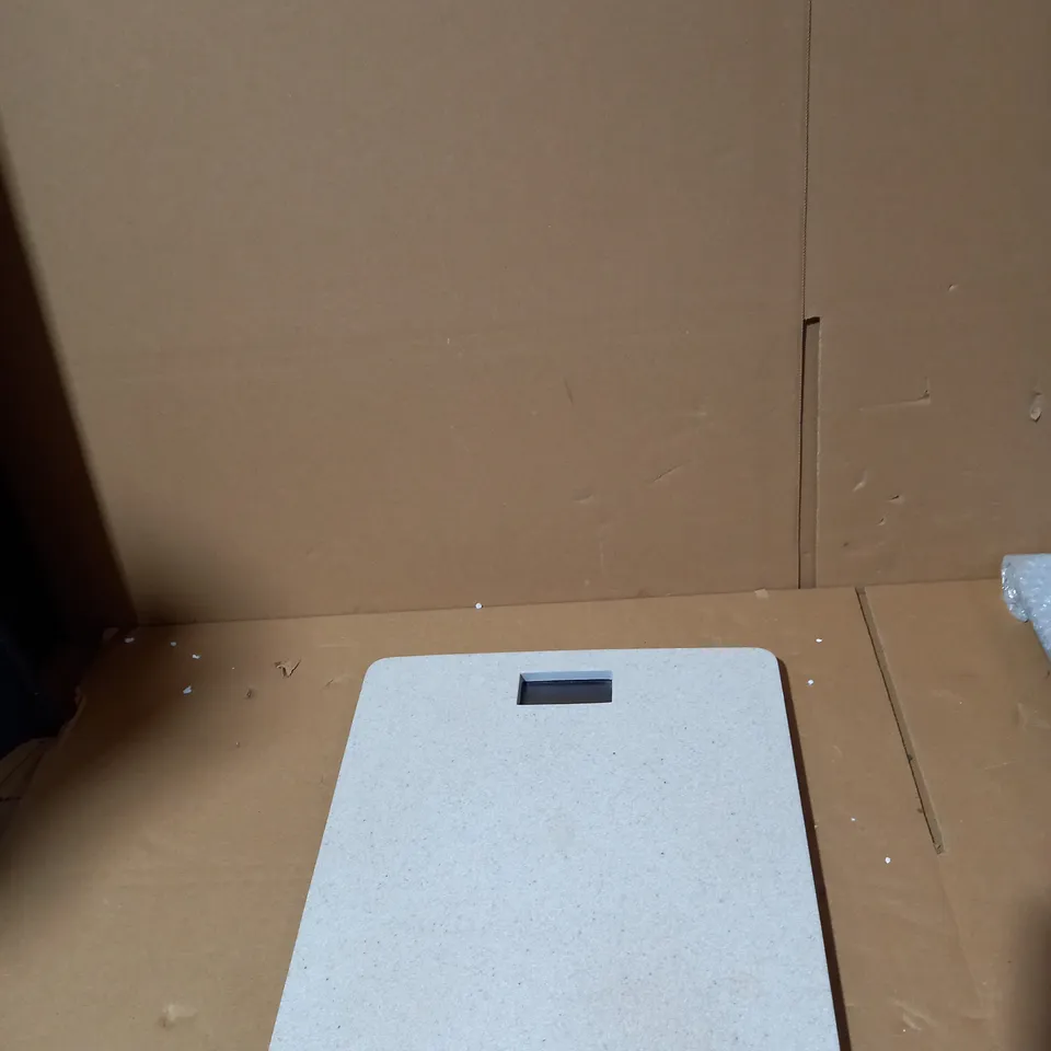 MARBLE BATHROOM SCALES