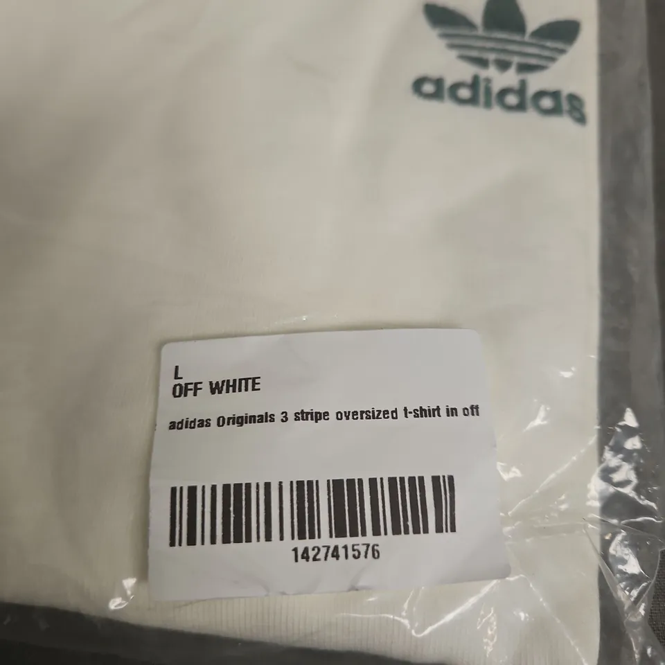 ADIDAS ORIGINALS 3-STRIPE OVERSIZED TEE – OFF WHITE/GREEN, SIZE L