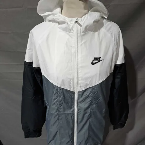 KIDS NIKE ZIPPED WINDPROOF JACKET SIZE XL