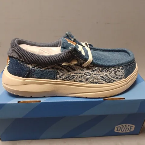 BOXED PAIR OF HEY DUDE WENDY PATCHWORK SHOES - UK SIZE 5