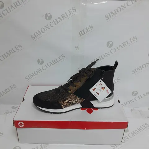 BOXED PAIR OF RIEKER HIGH TOP MIX MATERIAL TRAINER BOOTS UK SIZE 6.5