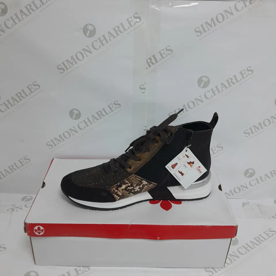 BOXED PAIR OF RIEKER HIGH TOP MIX MATERIAL TRAINER BOOTS UK SIZE 6.5