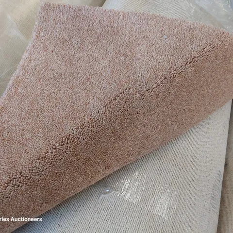 ROLL OF QUALITY HEATHERS WARM FUDGE CARPET APPROXIMATELY 5M Γ 4.54M