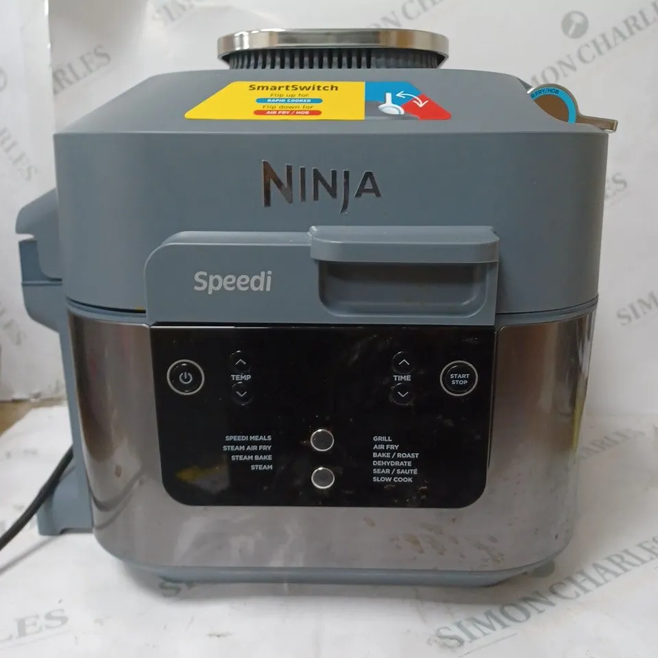 BOXED NINJA SPEEDI 10-IN-1 5.7L RAPID-COOKER & AIR FRYER ON400UK