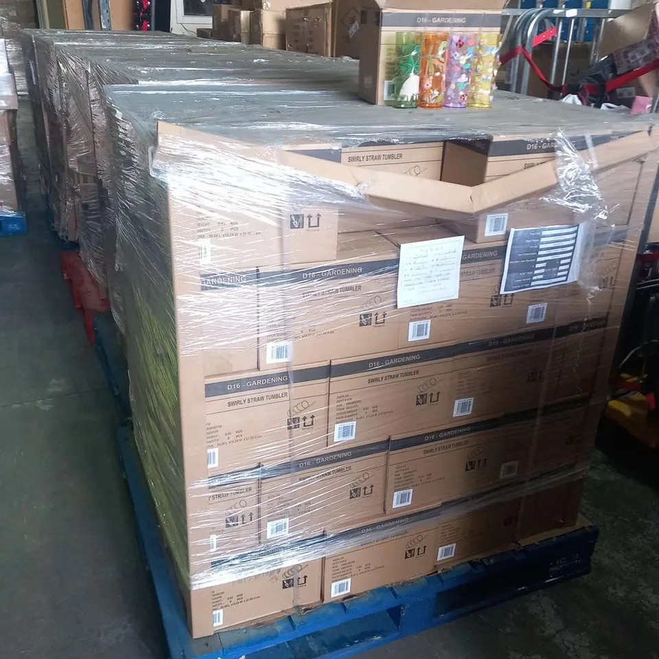 PALLET OF APPROXIMATELY 100 BOXES OF EIGHT BRAND NEW SWIRLY STRAW TUMBLERS  - COLLECTION ONLY