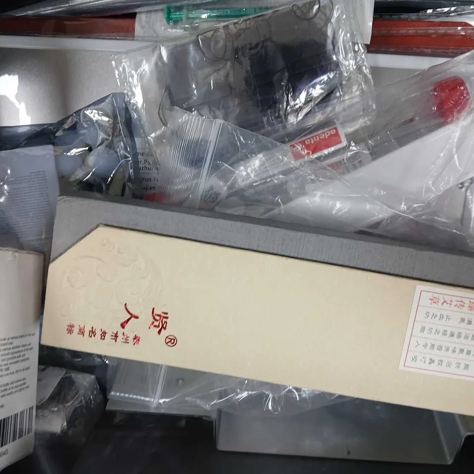 APPROXIMATELY 20 ASSORTED HOUSEHOLD ITEMS TO INCLUDE WATER WIPES, A30 NO NAIL, ELECTRICAL AREA HAZARD SIGNS, ETC