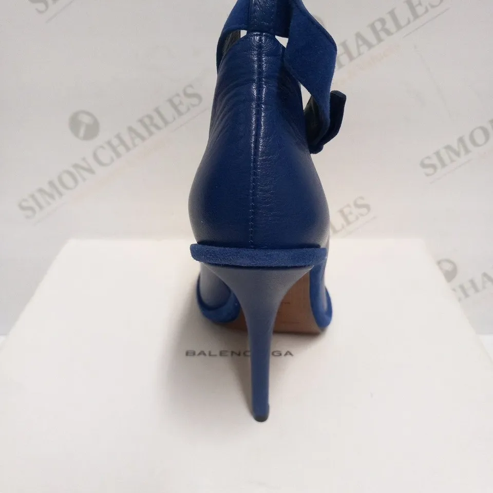 BOXED BALENCIAGA BLUE INDIGO LEATHER SANDAL SIZE 39