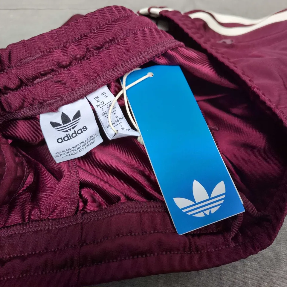 ADIDAS FIREBIRD SHORTS MAROON/WHITE – MEN'S XL