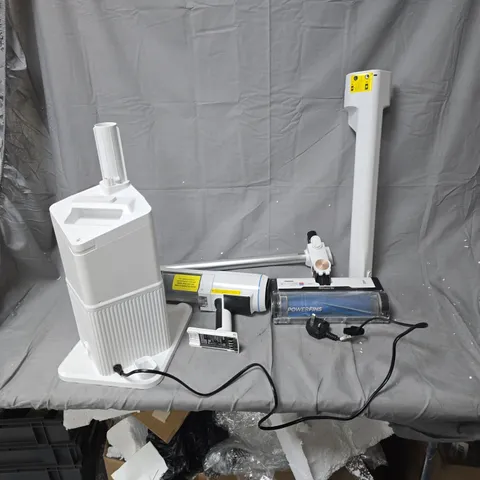SHARK POWERFINS CLEANING SYSTEM – WHITE COMPONENTS WITH BLUE MOTOR TUBE