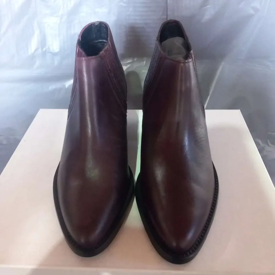 BOXED SOLEA EASTWOOD WINE LEATHER ANKLE BOOTS SIZE 3