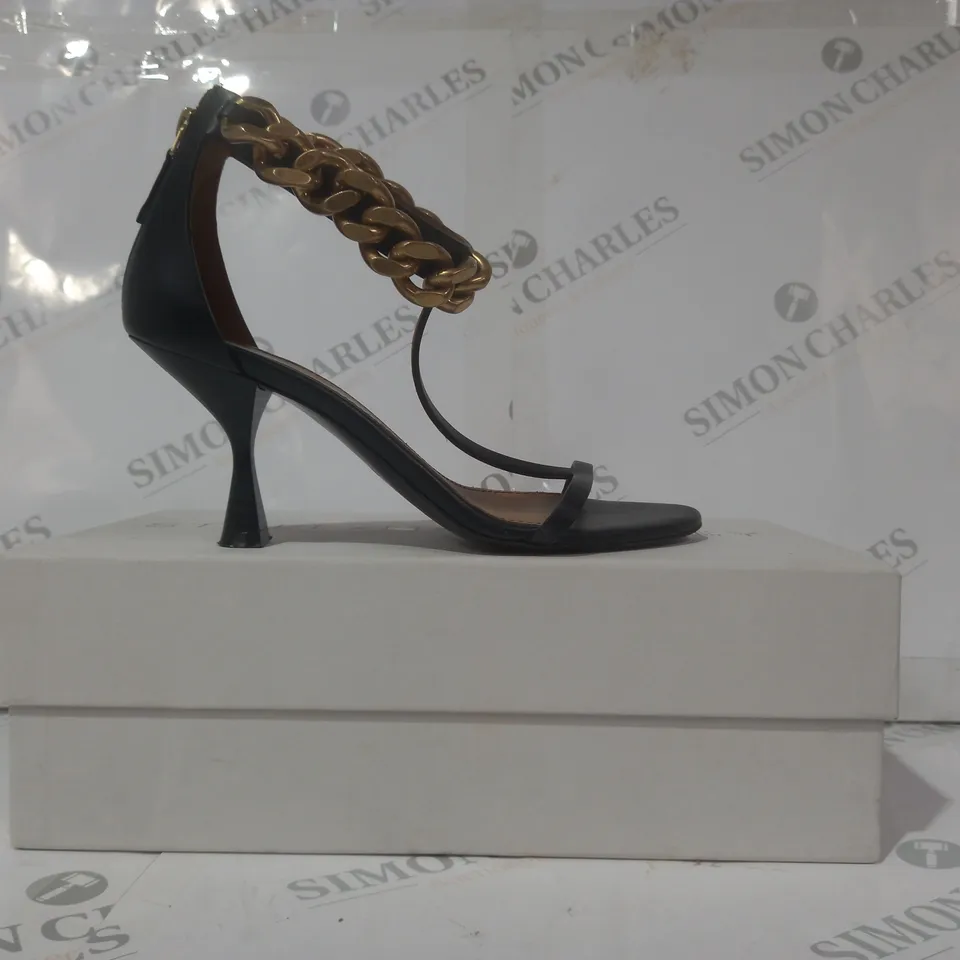 BOXED PAIR OF STELLA MCCARTNEY OPEN TOE HEELED SHOES IN BLACK W. GOLD EFFECT CHAIN EU SIZE 37