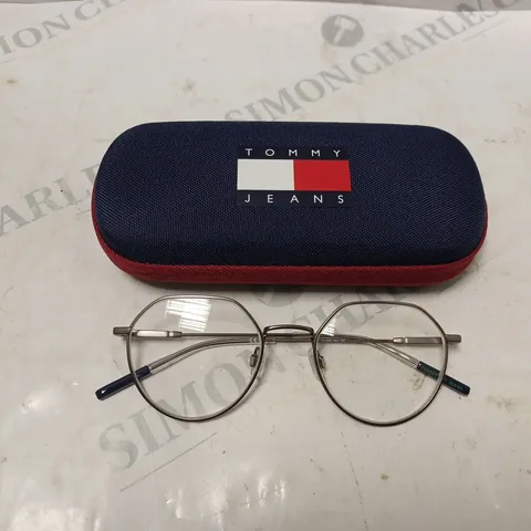 TOMMY HILFIGER GLASSES