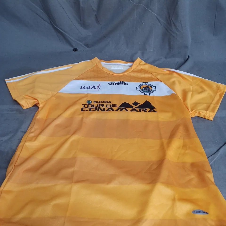 CARMA CAISEAL WOMENS FOOTBALL JERSEY SIZE 16