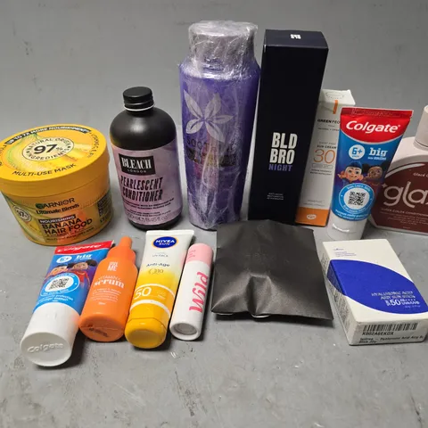 APPROXIMATEY 15 HEALTH AND BEAUTY PRODUCTS TO INCLUDE BLD BRO NIGHT, AIRY SUN STICK, AND COLGATE KIDS TOOTHPASTE ETC. - COLLECTION ONLY