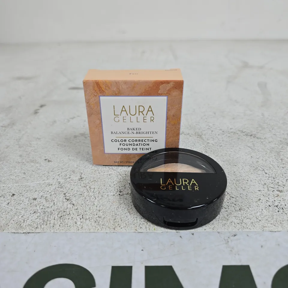 LAURA GELLER BAKED BALANCE-N-BRIGHTEN COLOUR CORRECTING POWDER FOUNDATION - FAIR
