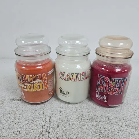 APPROXIMATELY 16 PETALI SCENTED CANDLES (FRUTTI ROSSI, ARANCIA SPEZIATA, CARAMELLE) - COLLECTION ONLY