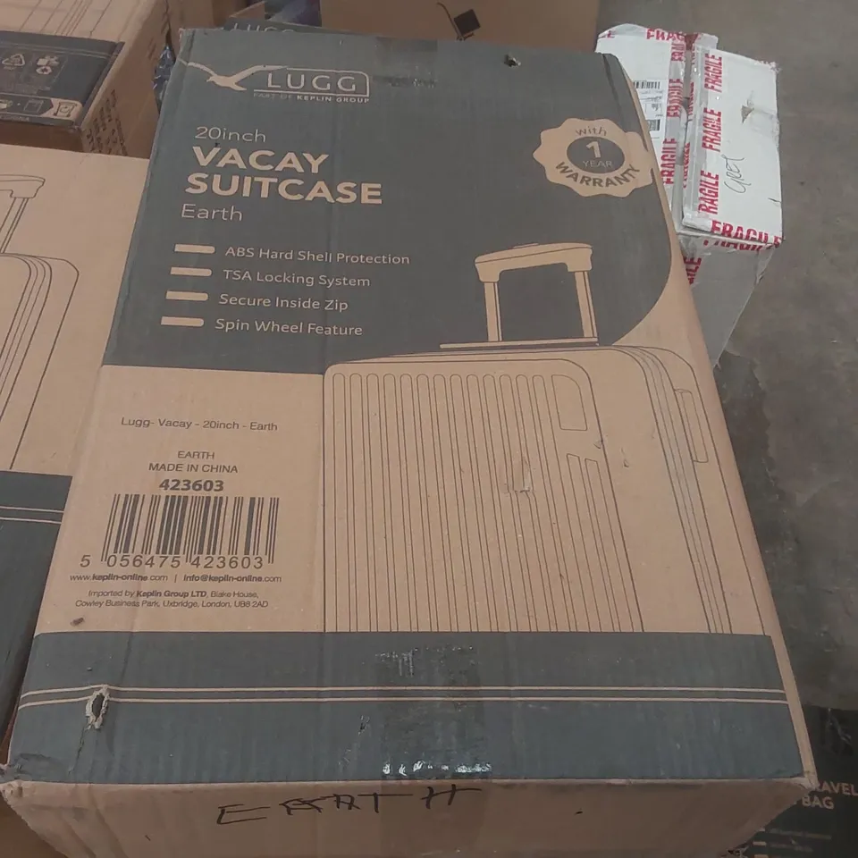 BOXED LUGG TRAVEL SUITCASE
