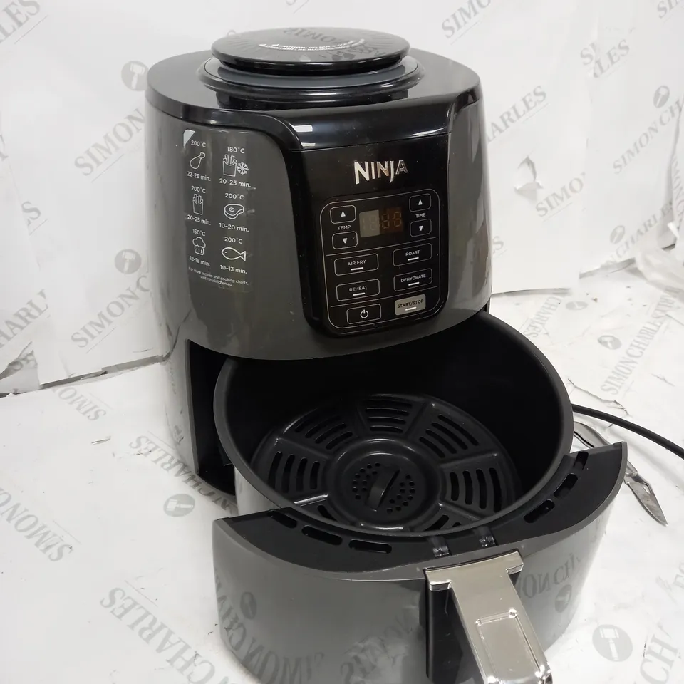 BOXED NINJA AIR FRYER 3.8L AF100UK