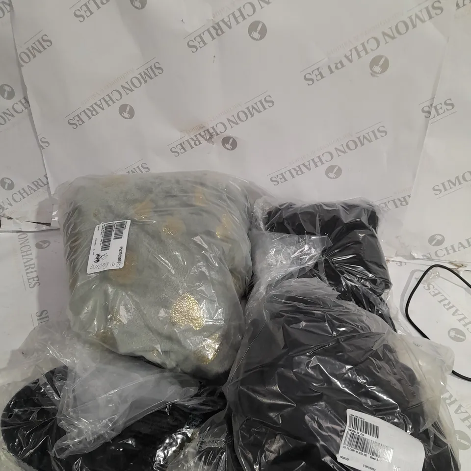 LARGE BOX OF ASSORTED CLOTHING ITEMS ALL IN DIFFRENT COLOURS AND SIZES 