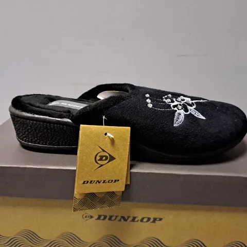 BOXED DUNLOP PAMELA BLACK SLIPPERS - UK 3 